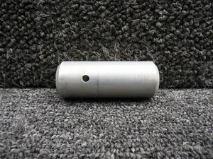 13447-001 Cirrus SR22 Main Landing Gear Axle Wheel Pant Mount